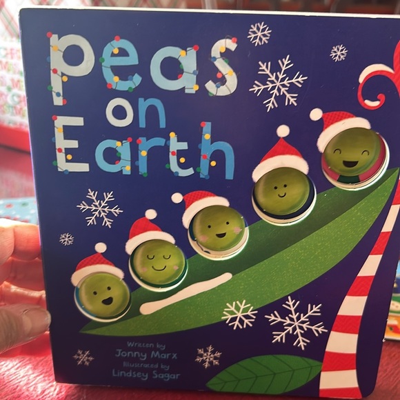 5 toddler hard page books for Christmas - Picture 7 of 16